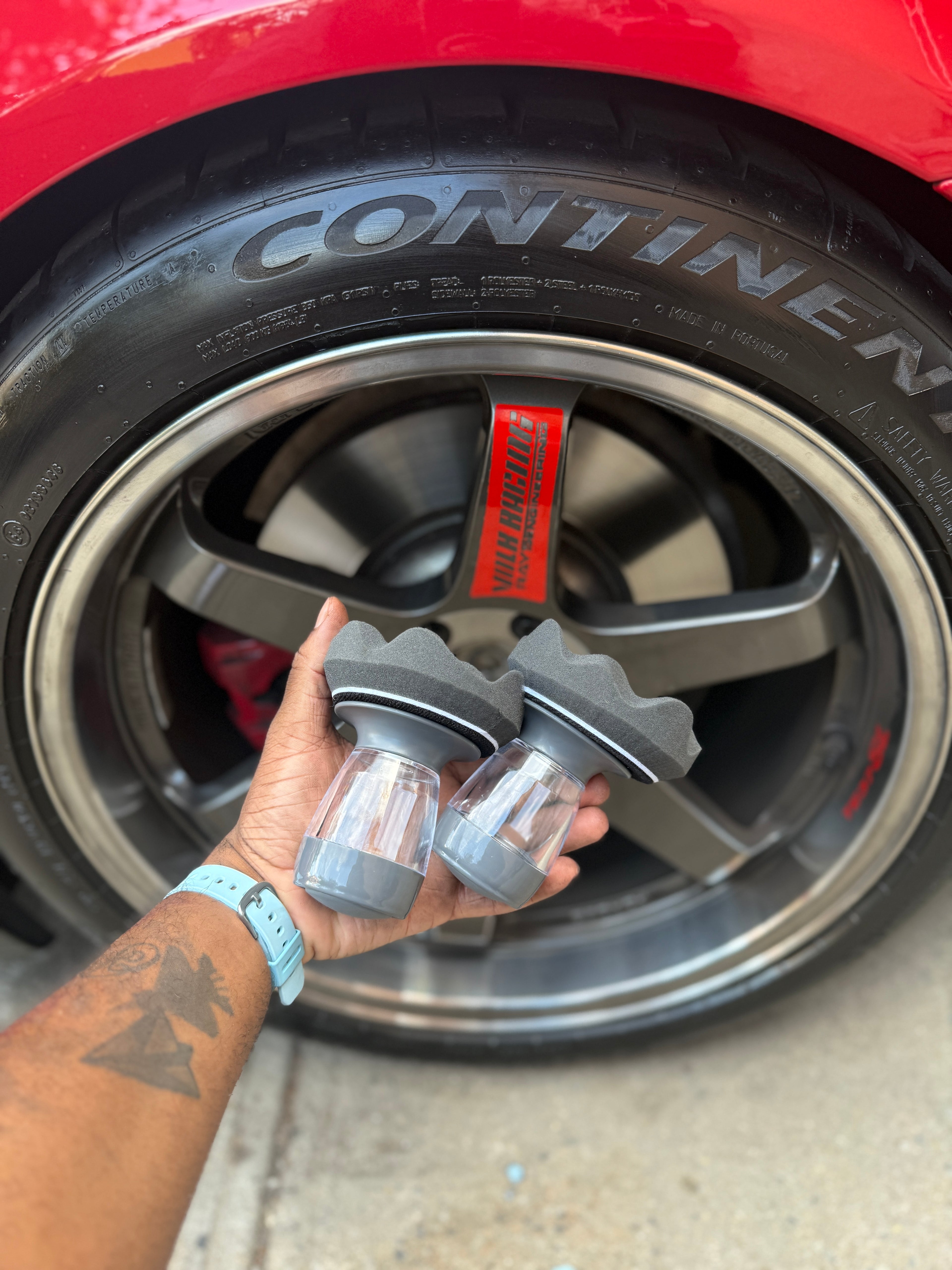 Tire shine dispensers
